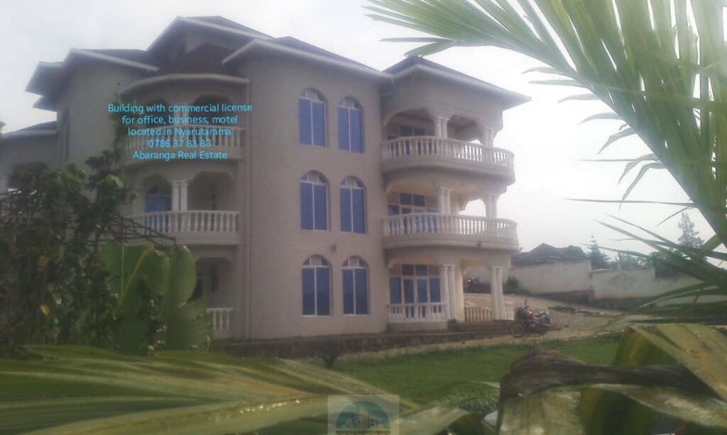 Business storey building for rent in Nyarutarama, rwf 12M